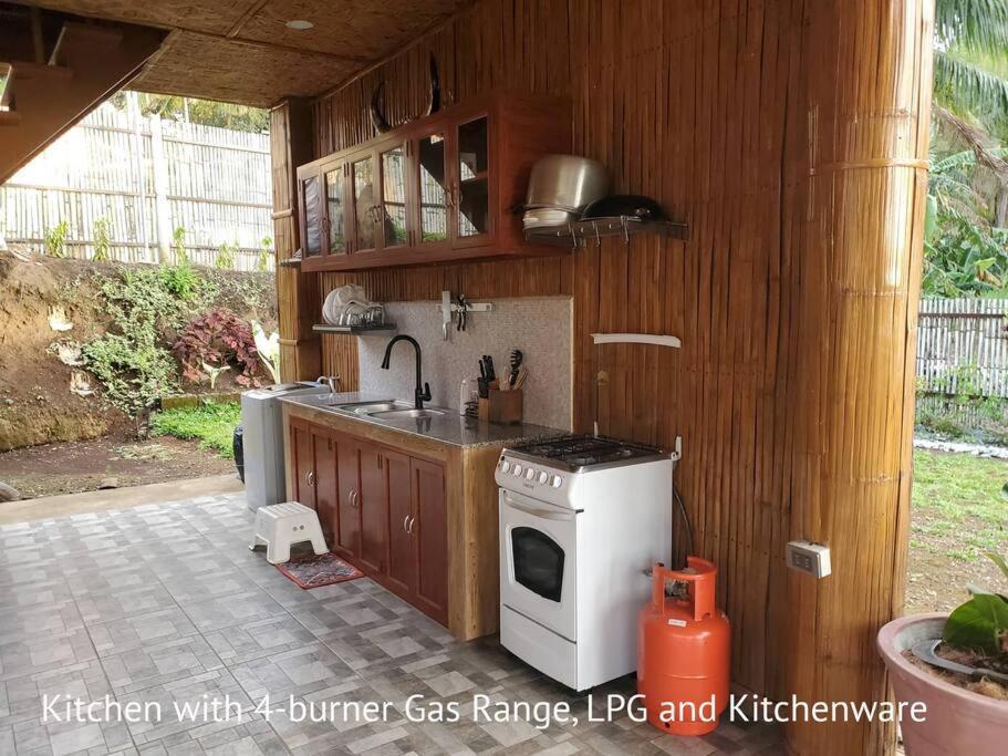 Modern Bahay Kubo In A Farm Near Tagaytay Villa Tagaytay City Bagian luar foto